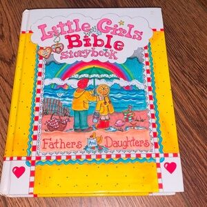Little Girls Bible Storybook: Fathers and Daughters by Carolyn Larsen